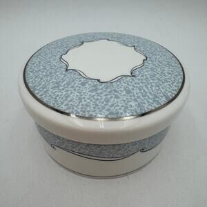Wedgwood Ring Box with Lid in Venice Pattern